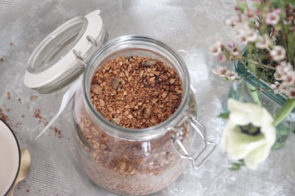 Cookandglow_carobecranberrygranola